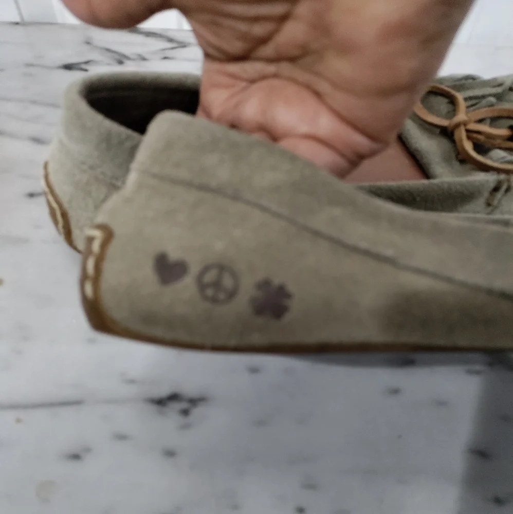 Lucky Brand tan driving moccasins women's size 9